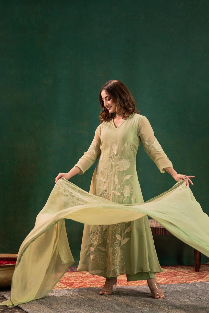 Crystal Silk Graceful Elegance Suit