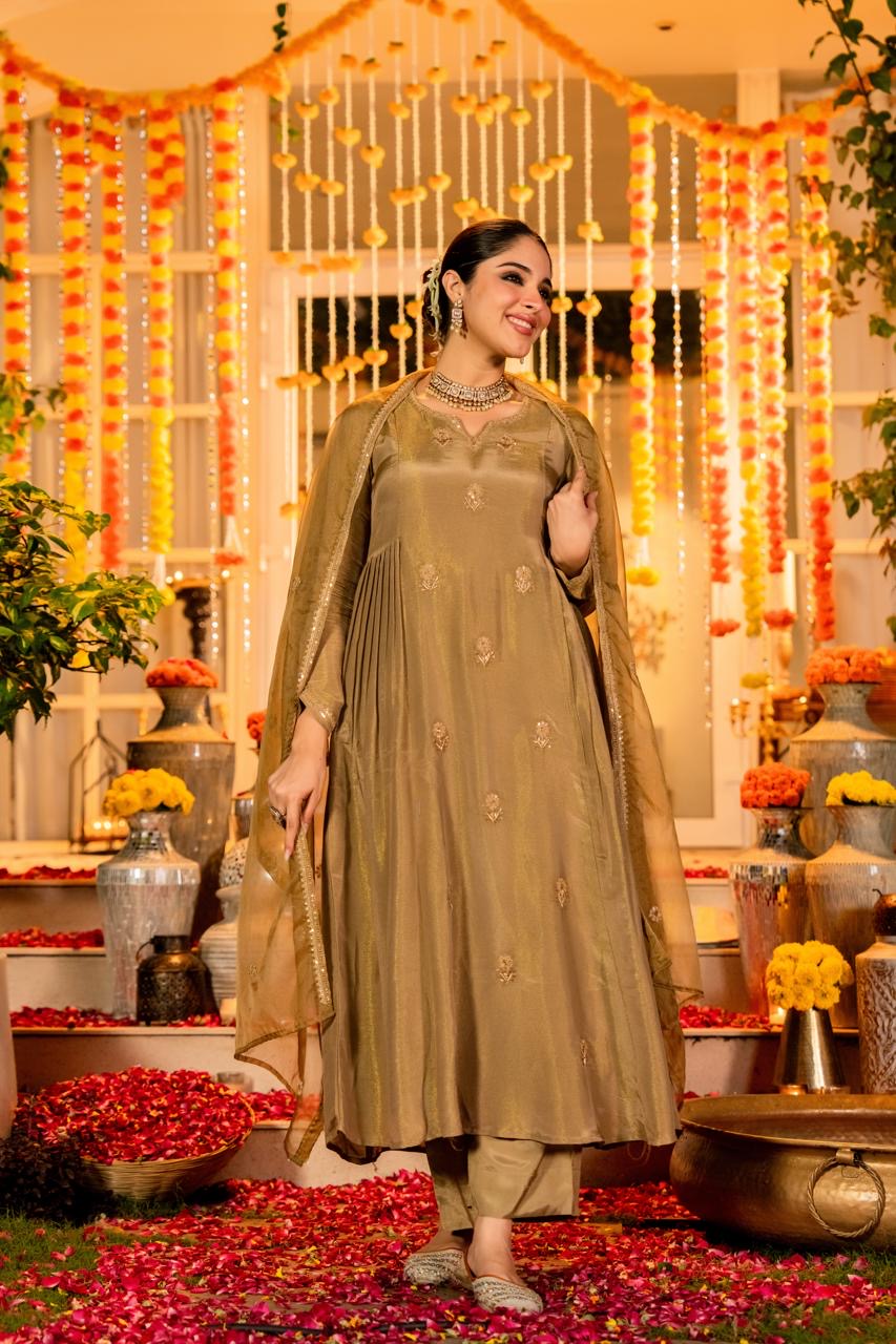 Shimmer Tissue Graceful Elegance Suit