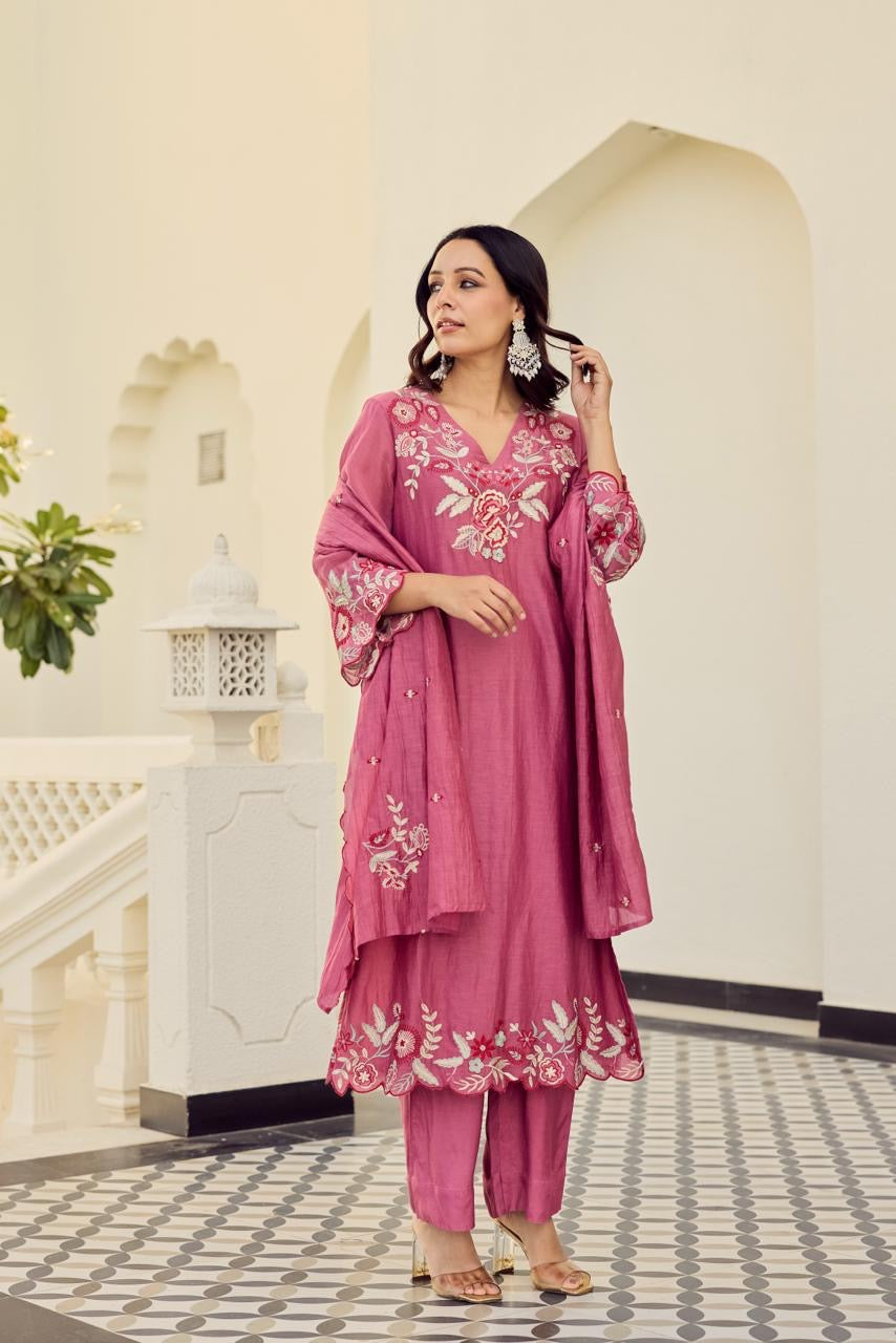 Mul chanderi Appliqué Work elegance premium suit