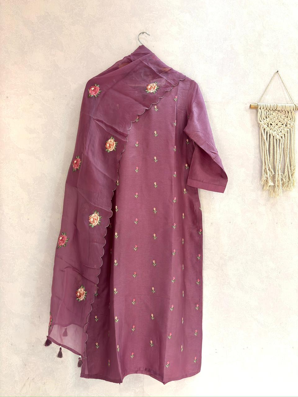 Pure Thread Work DOLA SILK SUIT.