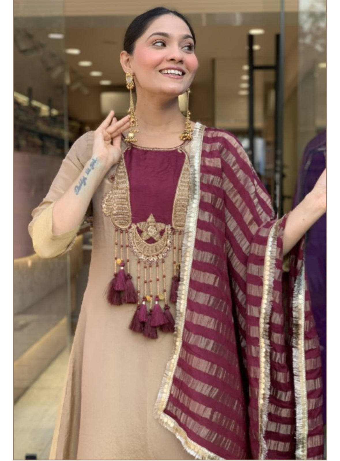 Pure Tissue Graceful Elegance Suit