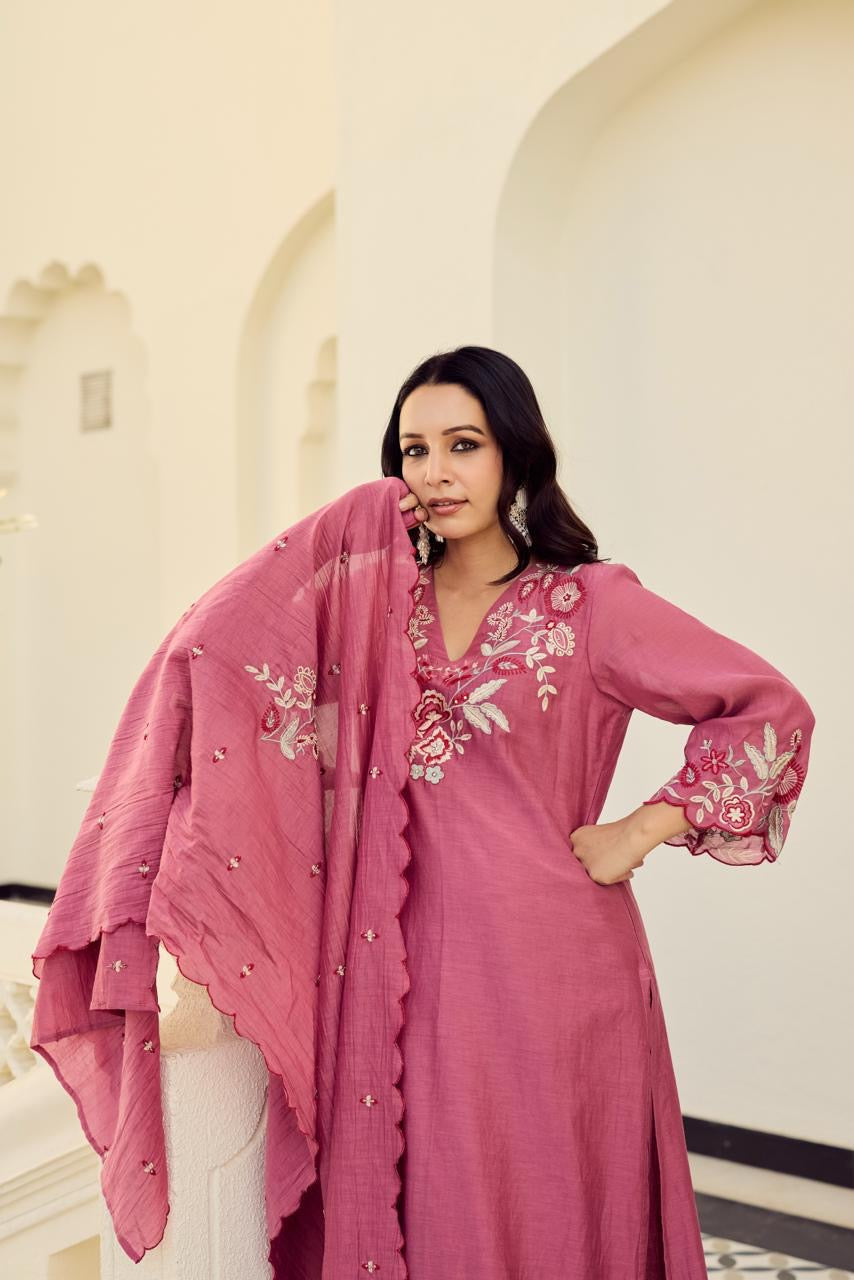 Mul chanderi Appliqué Work elegance premium suit
