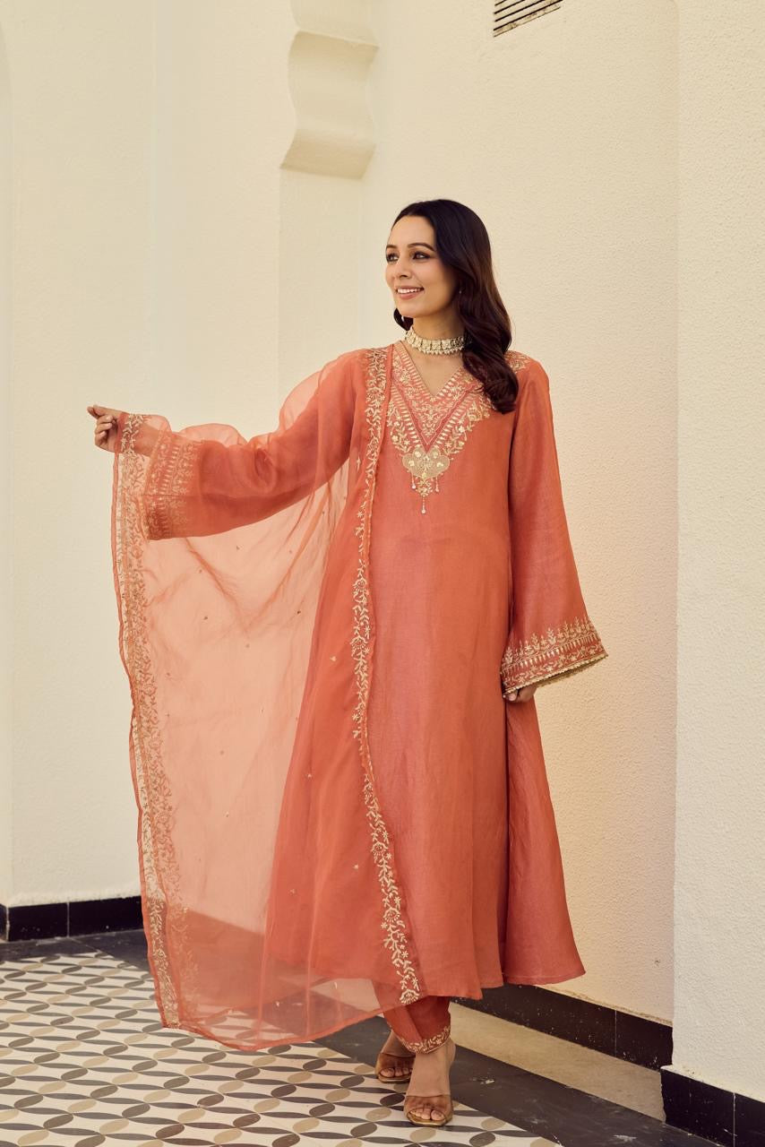 Shimmer Tissue Graceful Elegance Suit