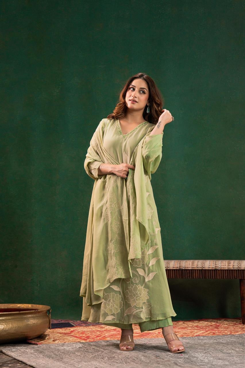 Crystal Silk Graceful Elegance Suit