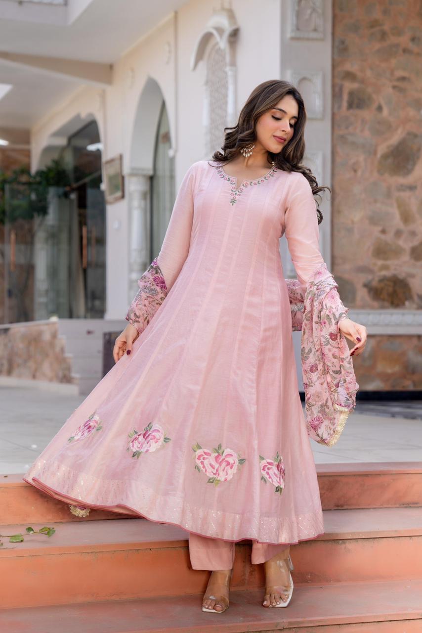 Mul chanderi Appliqué Patch Work Elegance Premium Suit.