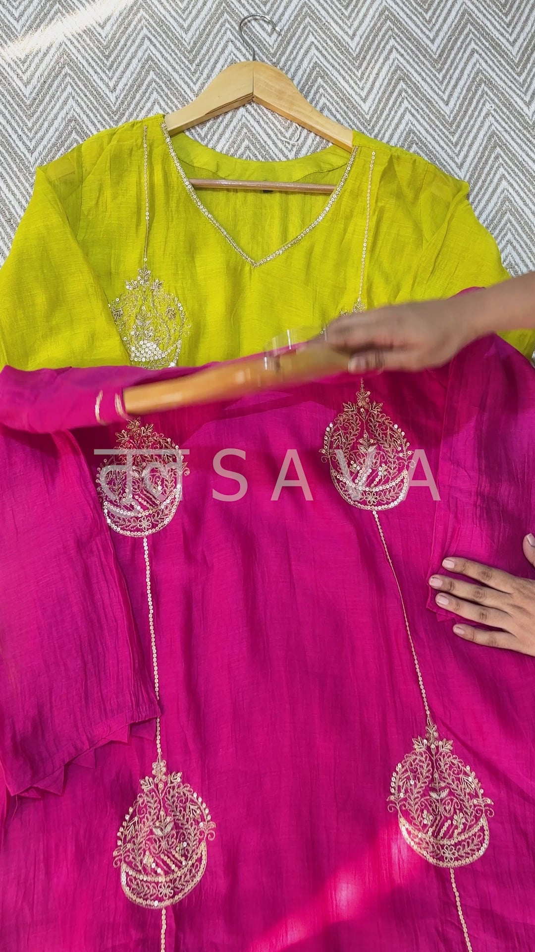 Classy Premium Mul Chanderi Suit