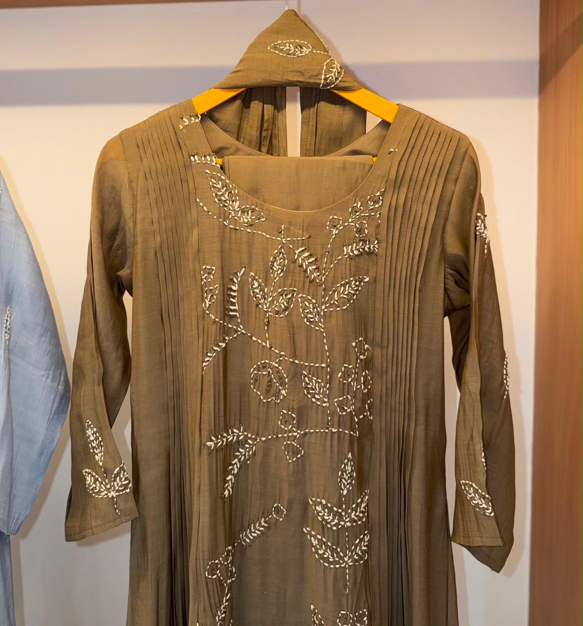 Nazaakat Mul Chanderi Suit Sets